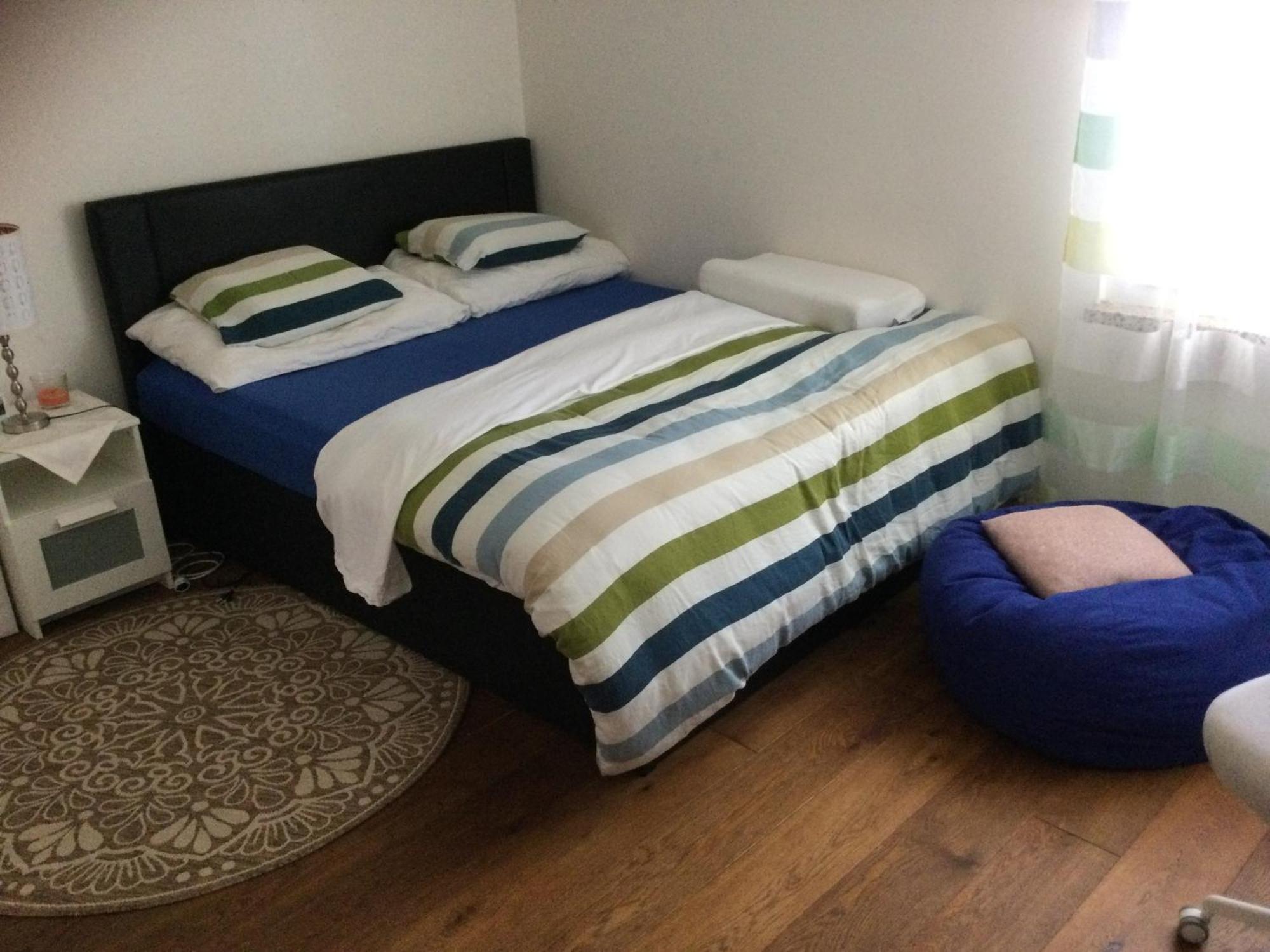 Chambre Spacieuse Et Confortable Avec Ecran Plat Oetwil an Der Limmat Esterno foto