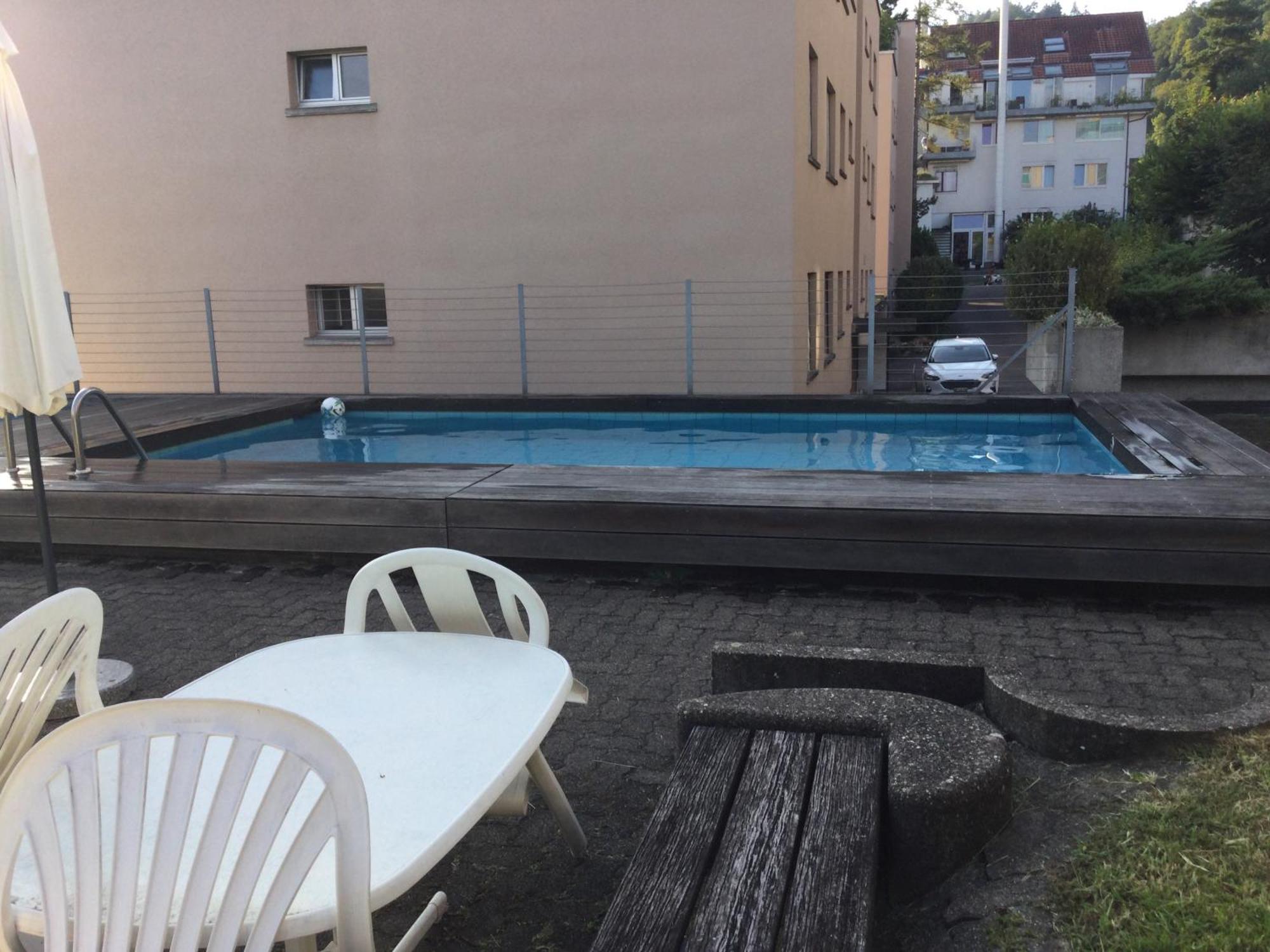 Chambre Spacieuse Et Confortable Avec Ecran Plat Oetwil an Der Limmat Esterno foto
