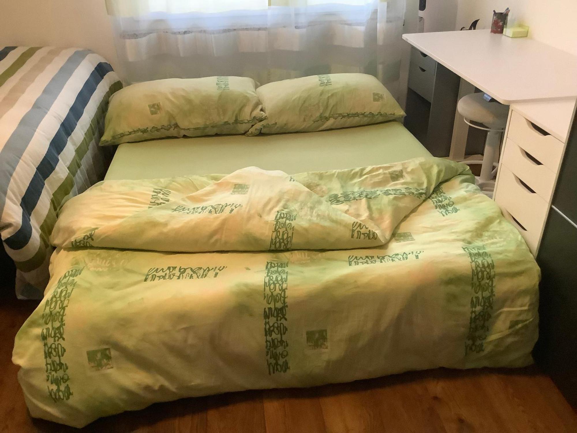 Chambre Spacieuse Et Confortable Avec Ecran Plat Oetwil an Der Limmat Esterno foto