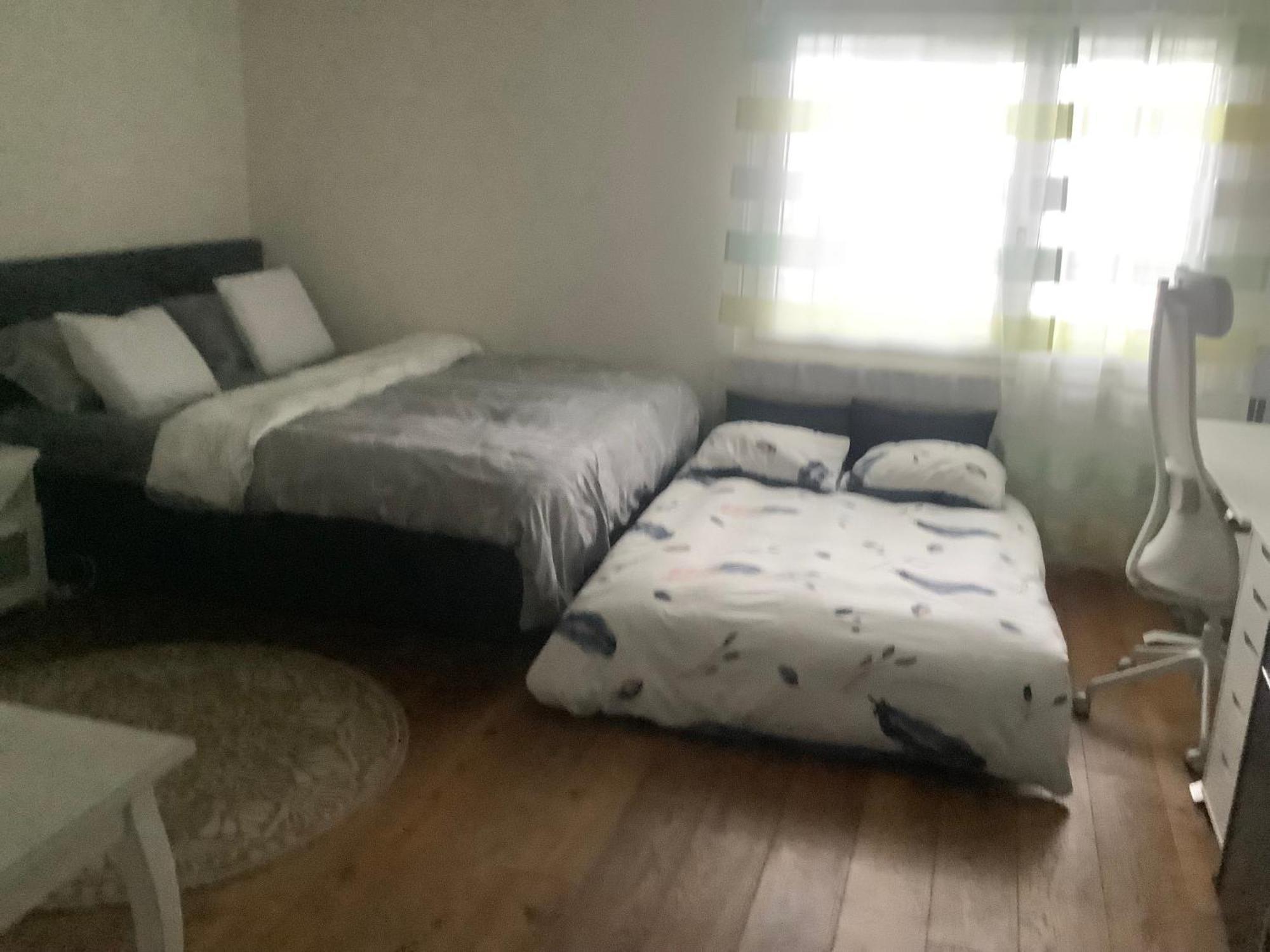 Chambre Spacieuse Et Confortable Avec Ecran Plat Oetwil an Der Limmat Esterno foto